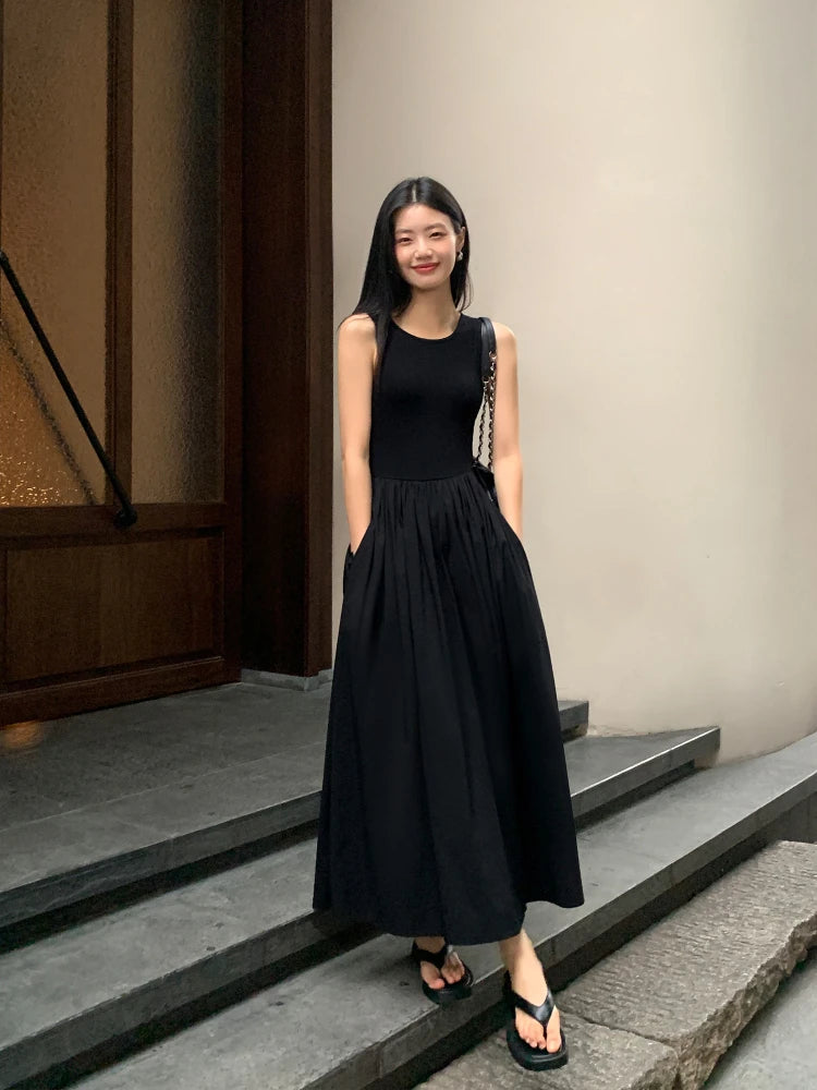 Women's Black Sleeveless A-Line Midi Dress with Pockets