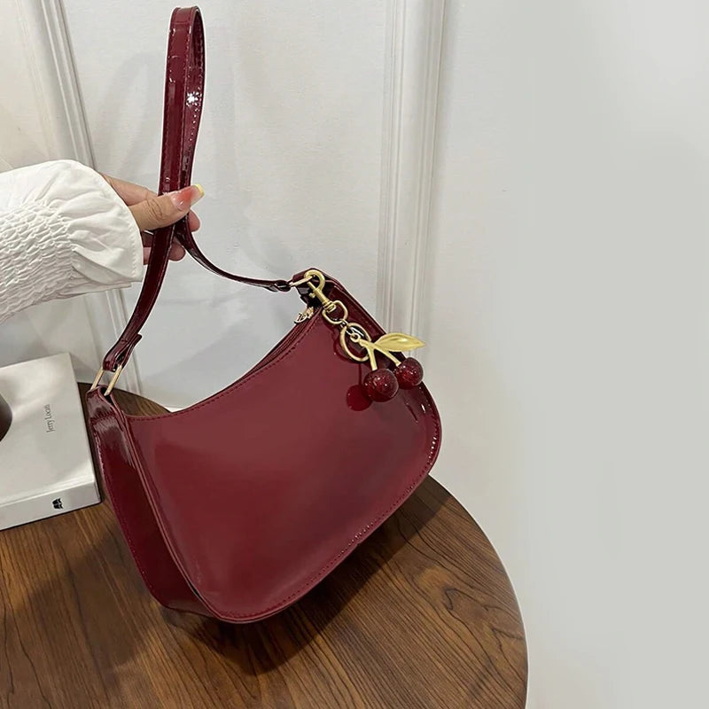 Bolso de hombro de cuero sintético estilo Retro Vintage — Bolso de mano cruzado con colgante de cereza