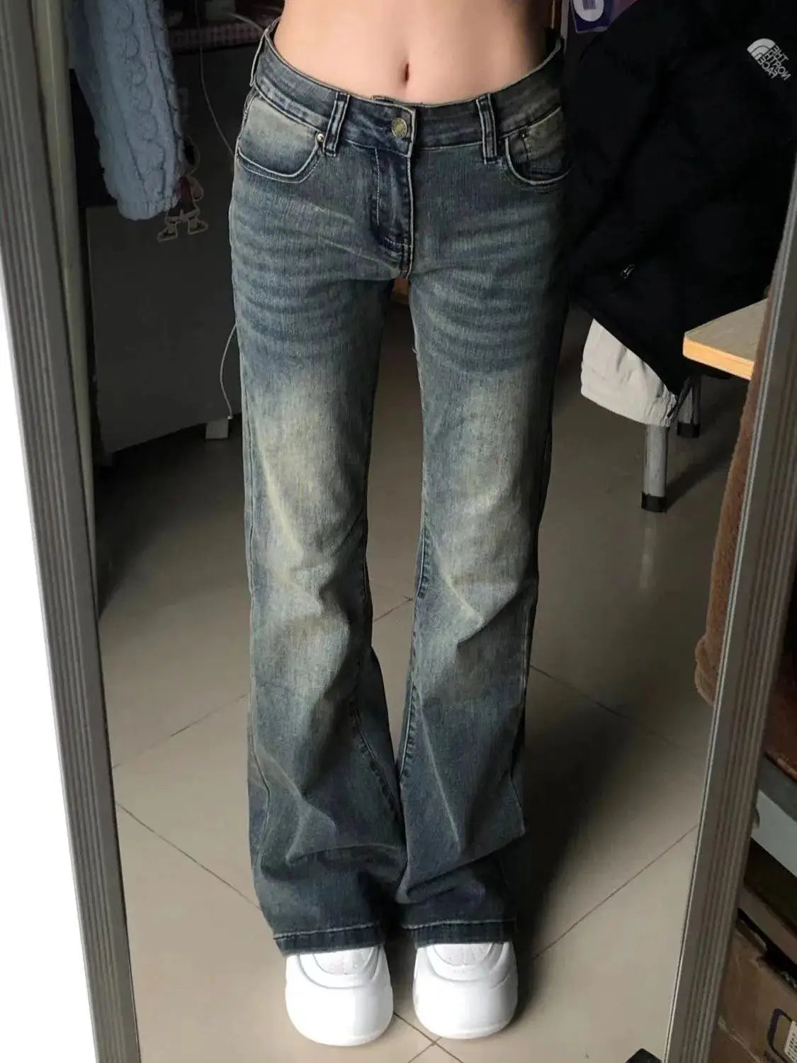 Retro High-Waist Bell-Bottom Jeans – Blue