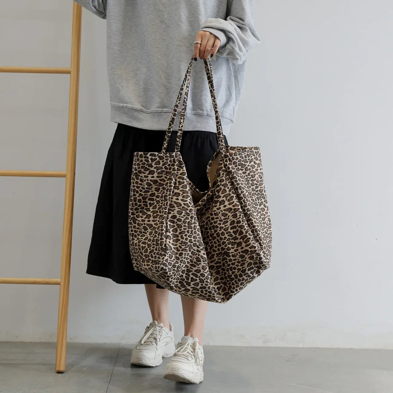 Women's Shopping Handbag Fashion Leopard Pattern Crossbody Bag Large Capacity Shoulder Bag Simple Canvas Female Bags Сумка